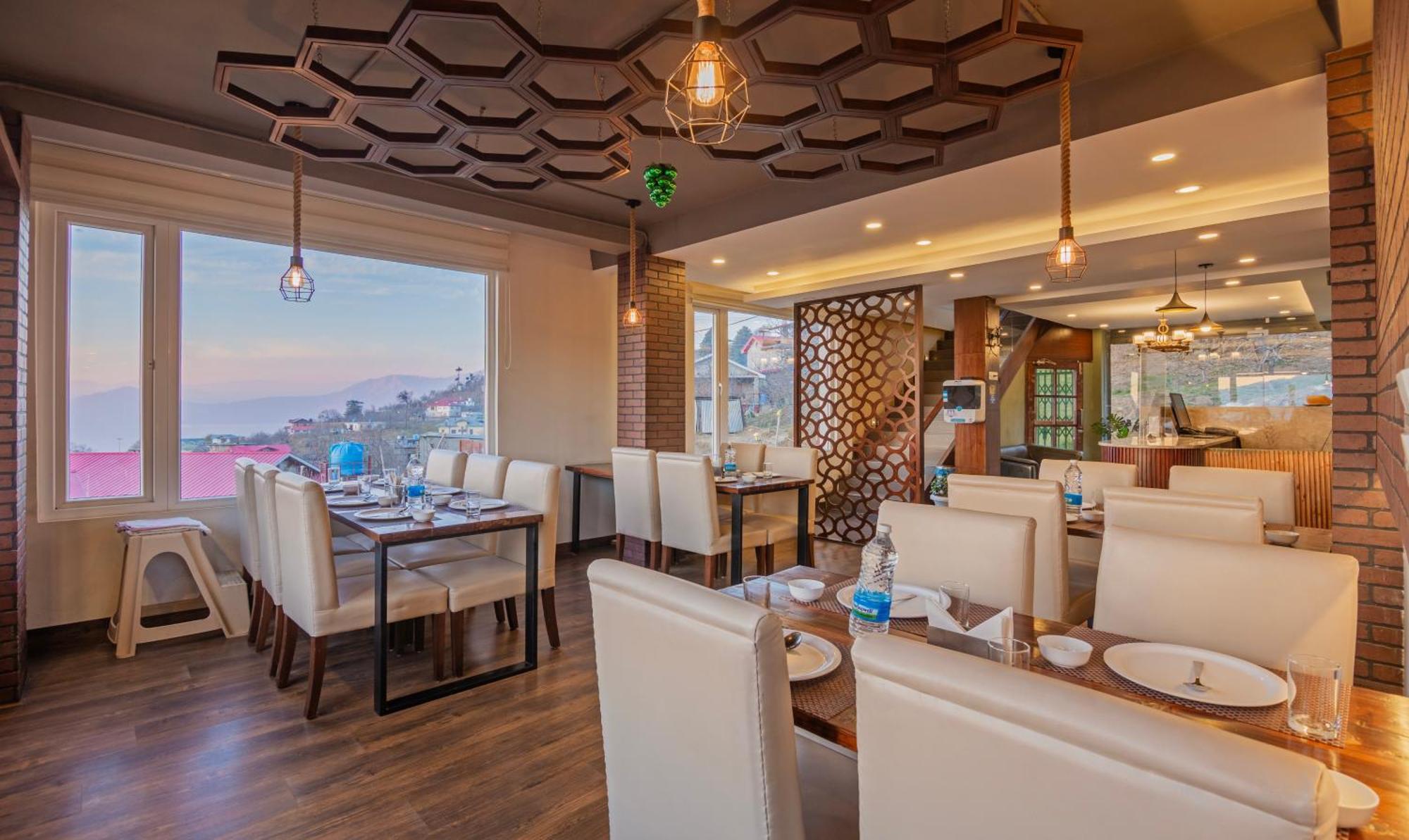 Treebo The Northern Retreat Resort With Mountain View Shimla Buitenkant foto